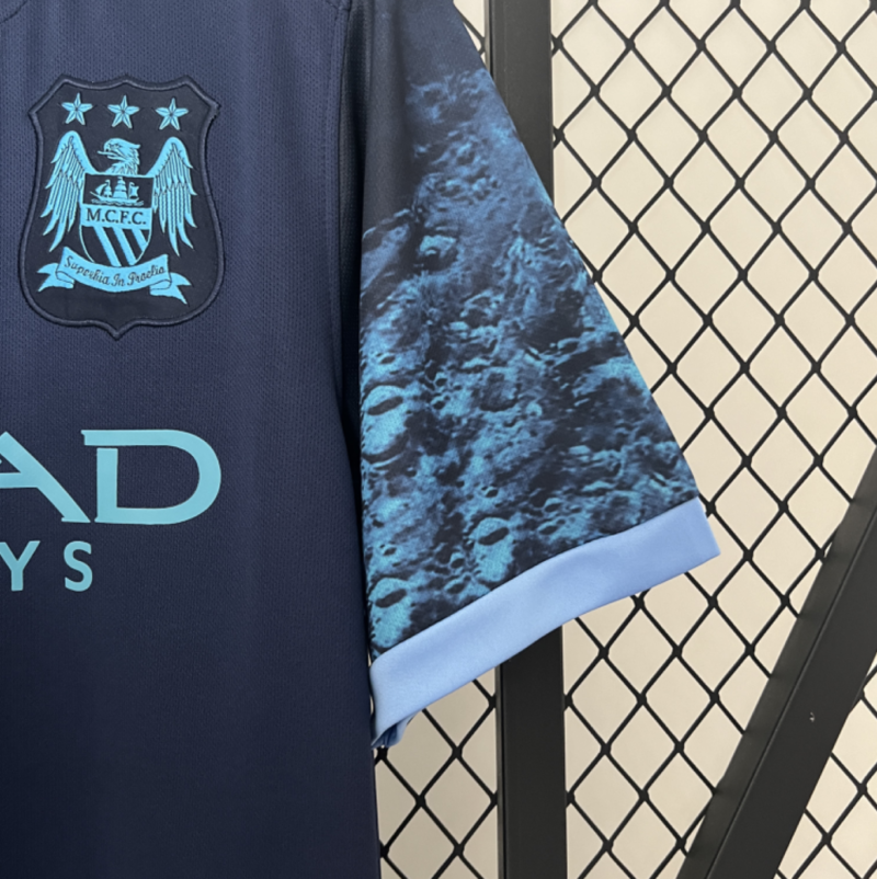 Retro Manchester City 15/16 Away Kit - Image 4